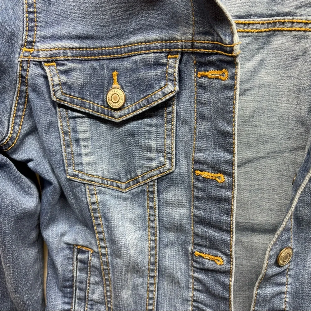 Aeropostale Womens Denim Jacket Medium‎ Wash Classic Button Front Size S
